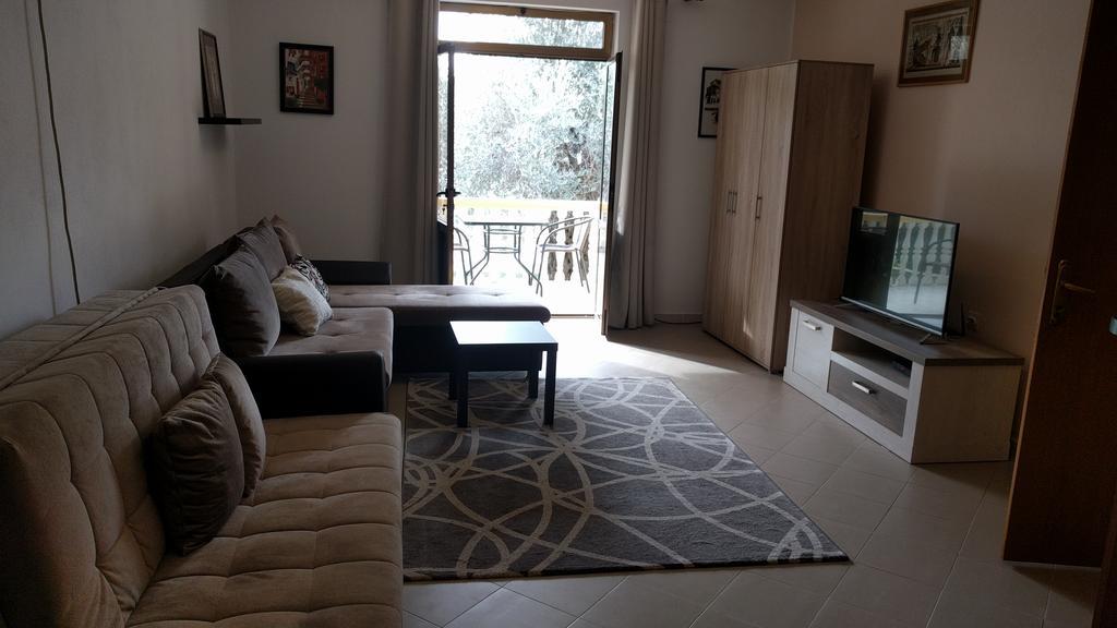 Apartment Spuza อุลซิน ภายนอก รูปภาพ