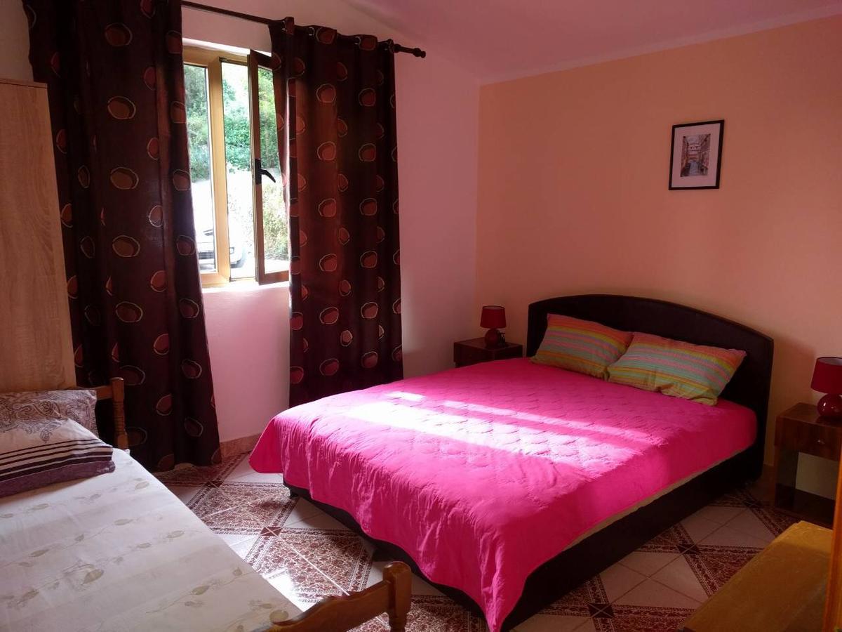 Apartment Spuza อุลซิน ภายนอก รูปภาพ